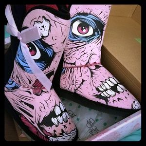 Zombie boots woman size 10